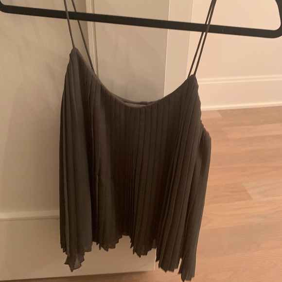 Abercrombie Pleated Tank - Picture 1 of 2